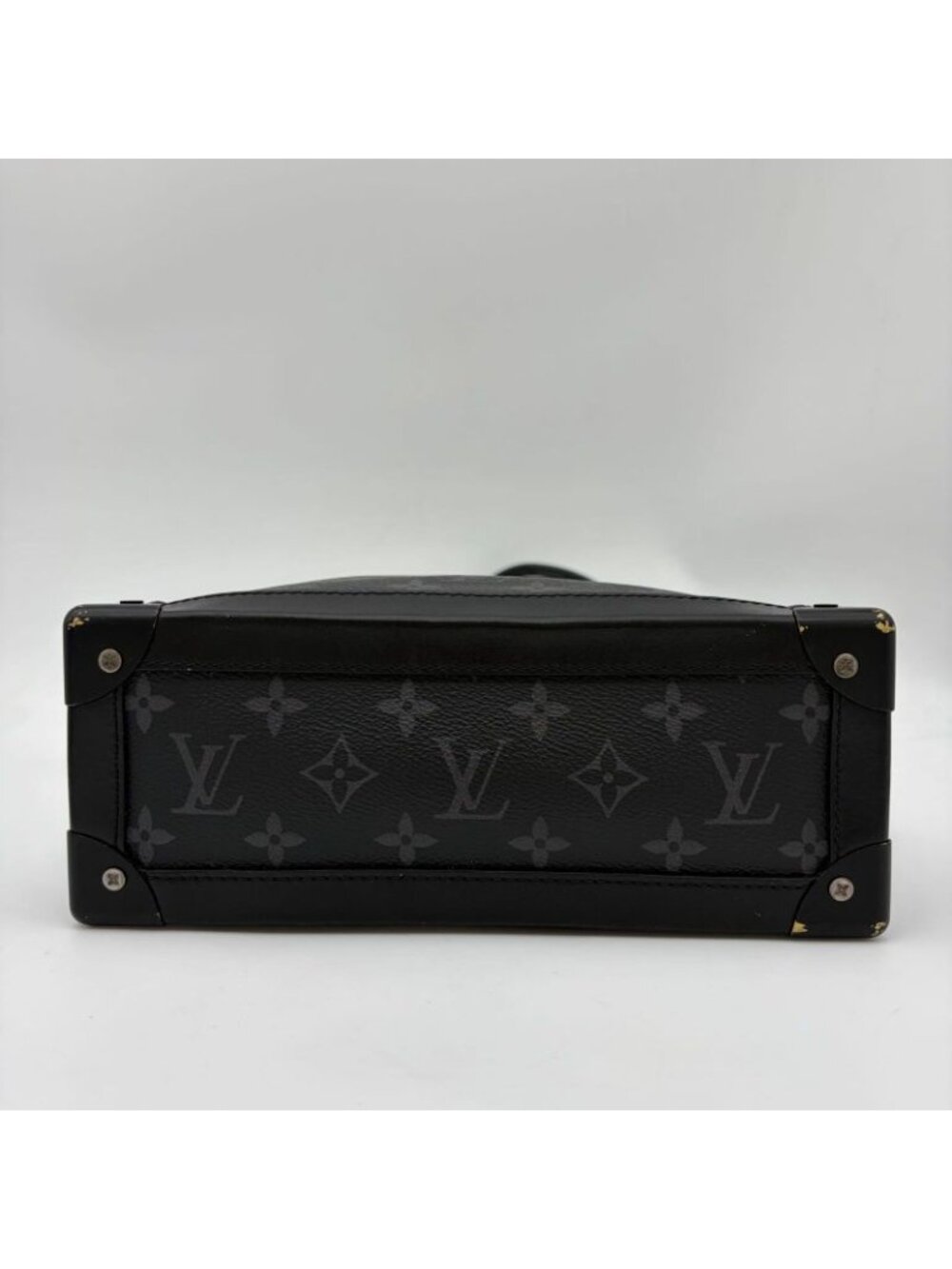 Louis Vuitton Soft Trunk Monogram Eclipse - Picture 6 of 16